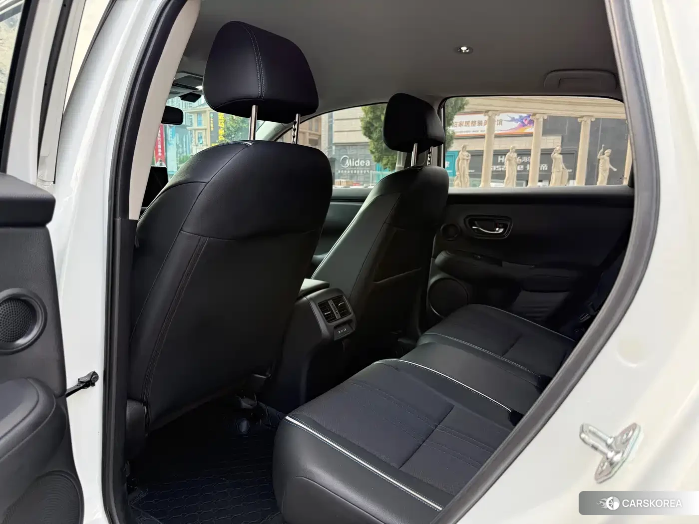 Honda HR-V 2024 Белый из Китая, фото 6