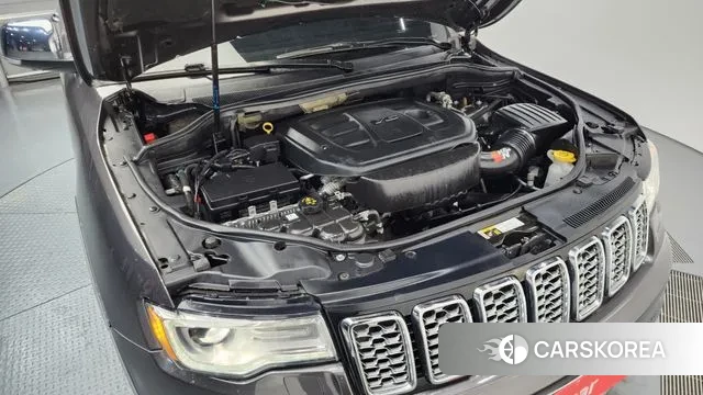 Jeep Grand Cherokee id 3568115 из Кореи 16