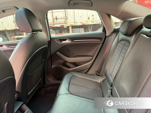 Audi A3 id 4253184 из Китая 15