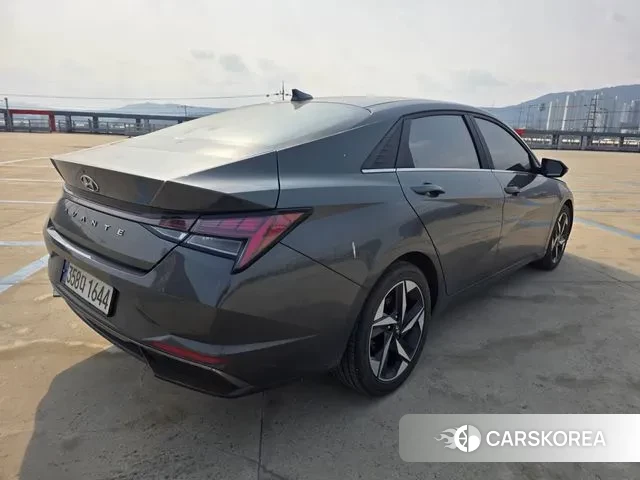 Hyundai Avante Hybrid (CN7) id 3597620 из Кореи 16