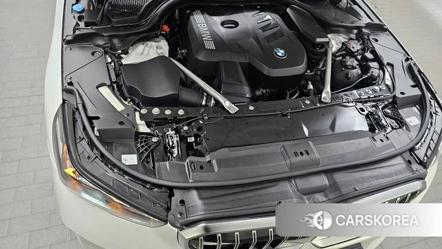 BMW 5 Series (G60) id 3793132 из Кореи 16