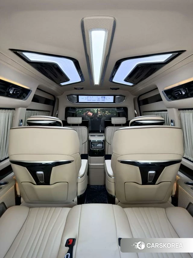 Toyota Hiace 2025 Черный из Китая, фото 6