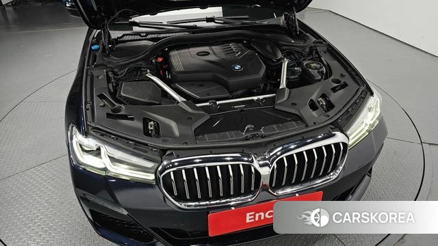 BMW 5 Series (G30) id 4249855 из Кореи 16