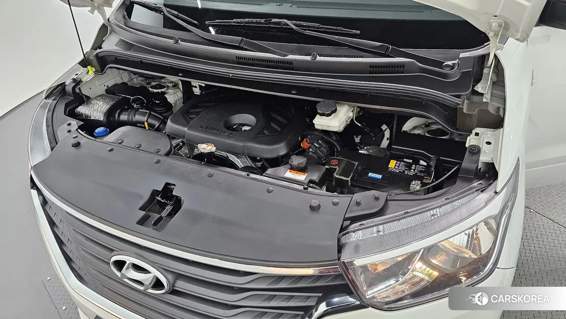 Hyundai The New Grand Starex id 2068787 из Кореи 16