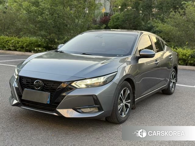Nissan Xuan Yi 2022 Темно-серый из Китая, фото 6