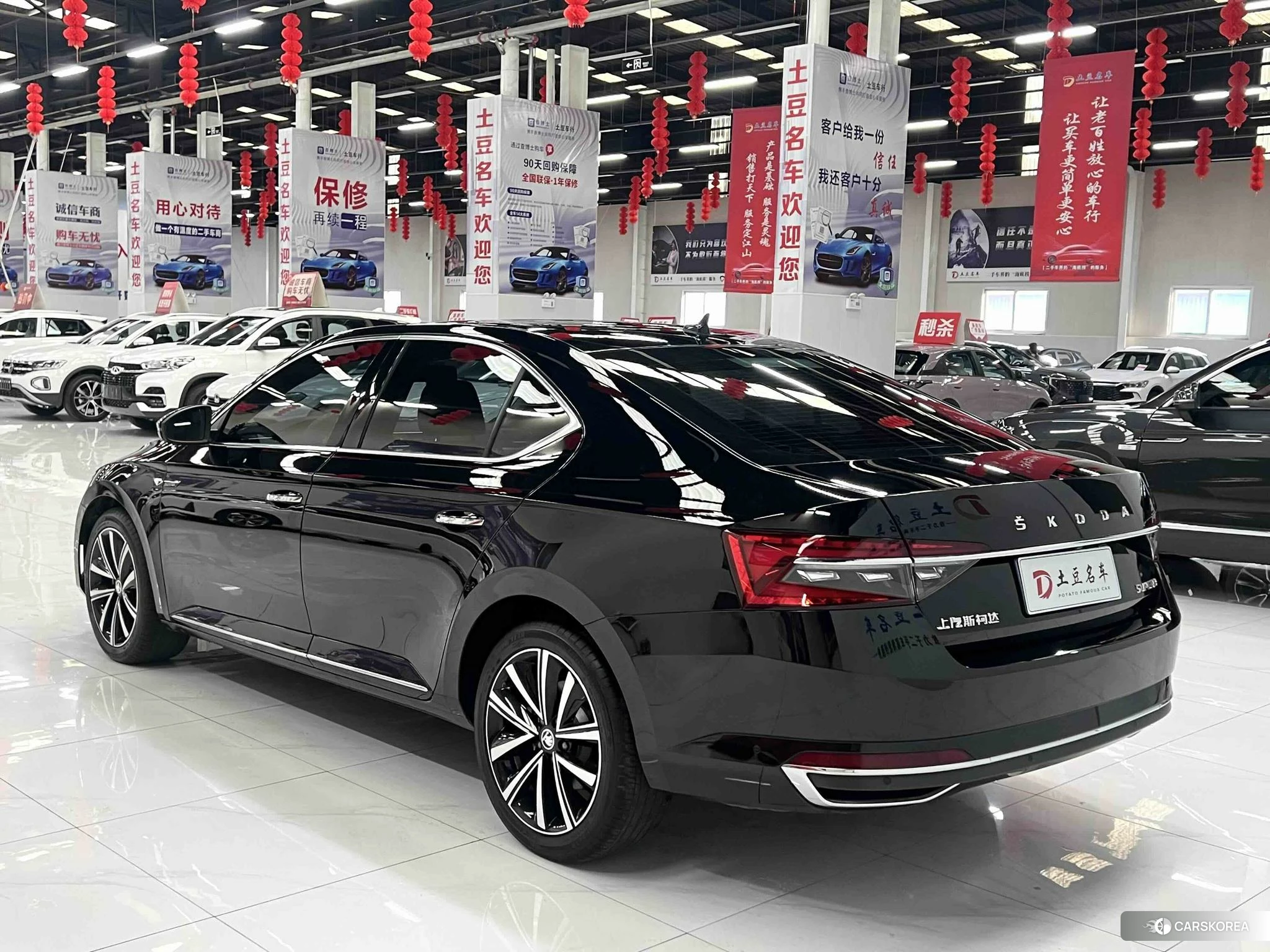 Skoda Superb id 4454334 из Китая 15