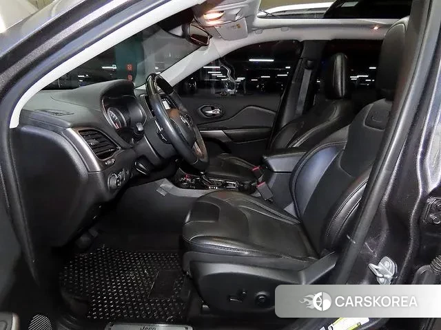 Jeep Cherokee (KL) id 3284082 из Кореи 16