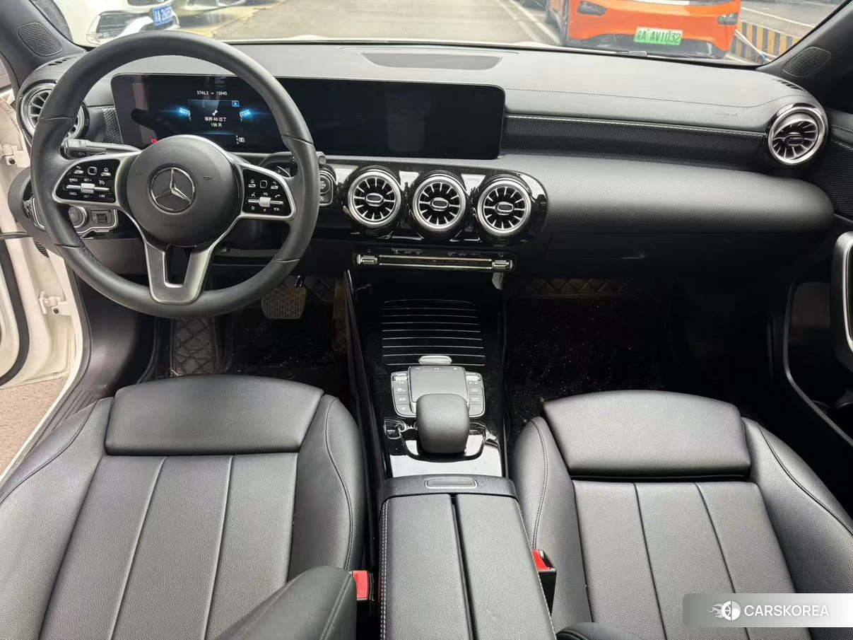 Mercedes-Benz Class A 2021 Белый из Китая, фото 6