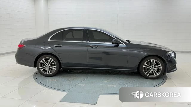 Mercedes-Benz E-Class W213 id 4541741 из Кореи 16