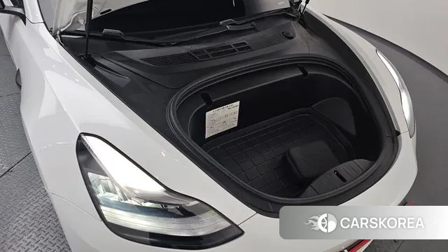 Tesla Model 3 id 3686902 из Кореи 16