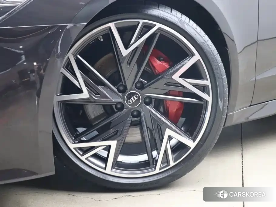 Audi A7L id 4601926 из Китая 28
