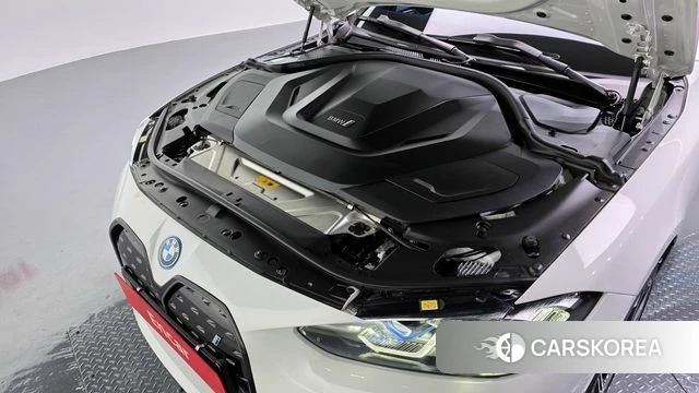 BMW i4 id 4249338 из Кореи 29