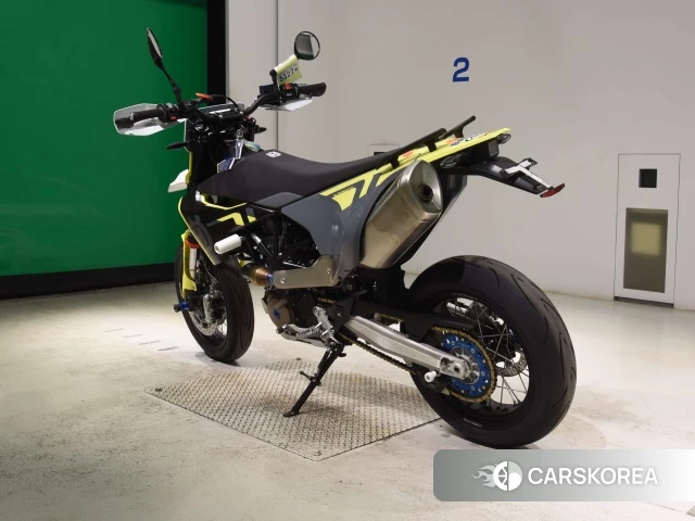 Husqvarna 701 SUPERMOTO id 4392931 из Японии 6