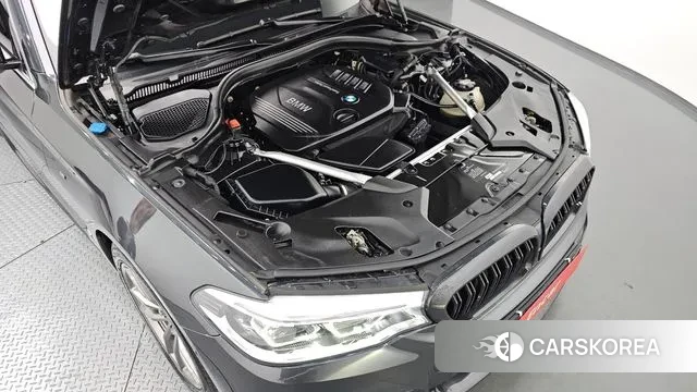 BMW 5 Series (G30) id 3455130 из Кореи 16