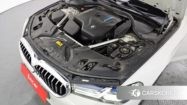 BMW 5 Series (G30) id 3561929 из Кореи 16