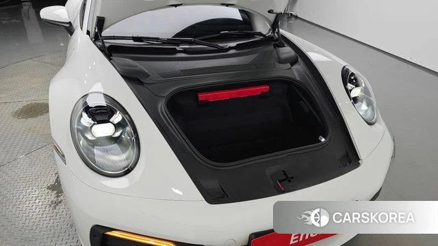 Porsche 911(992) id 4617668 из Кореи 16