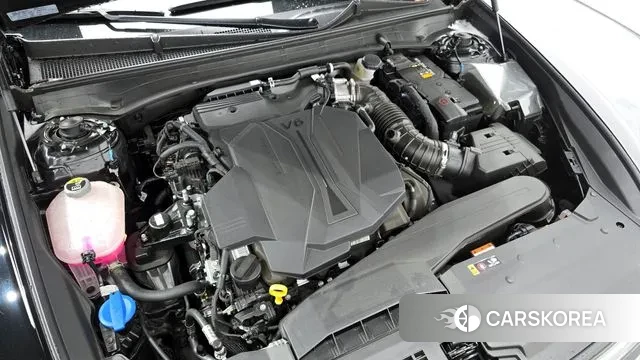 Hyundai Grandeur (GN7) id 3638862 из Кореи 16