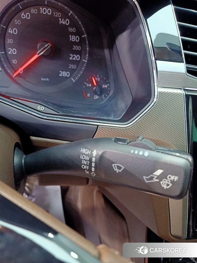 Volkswagen Huiang id 4276319 из Китая 19