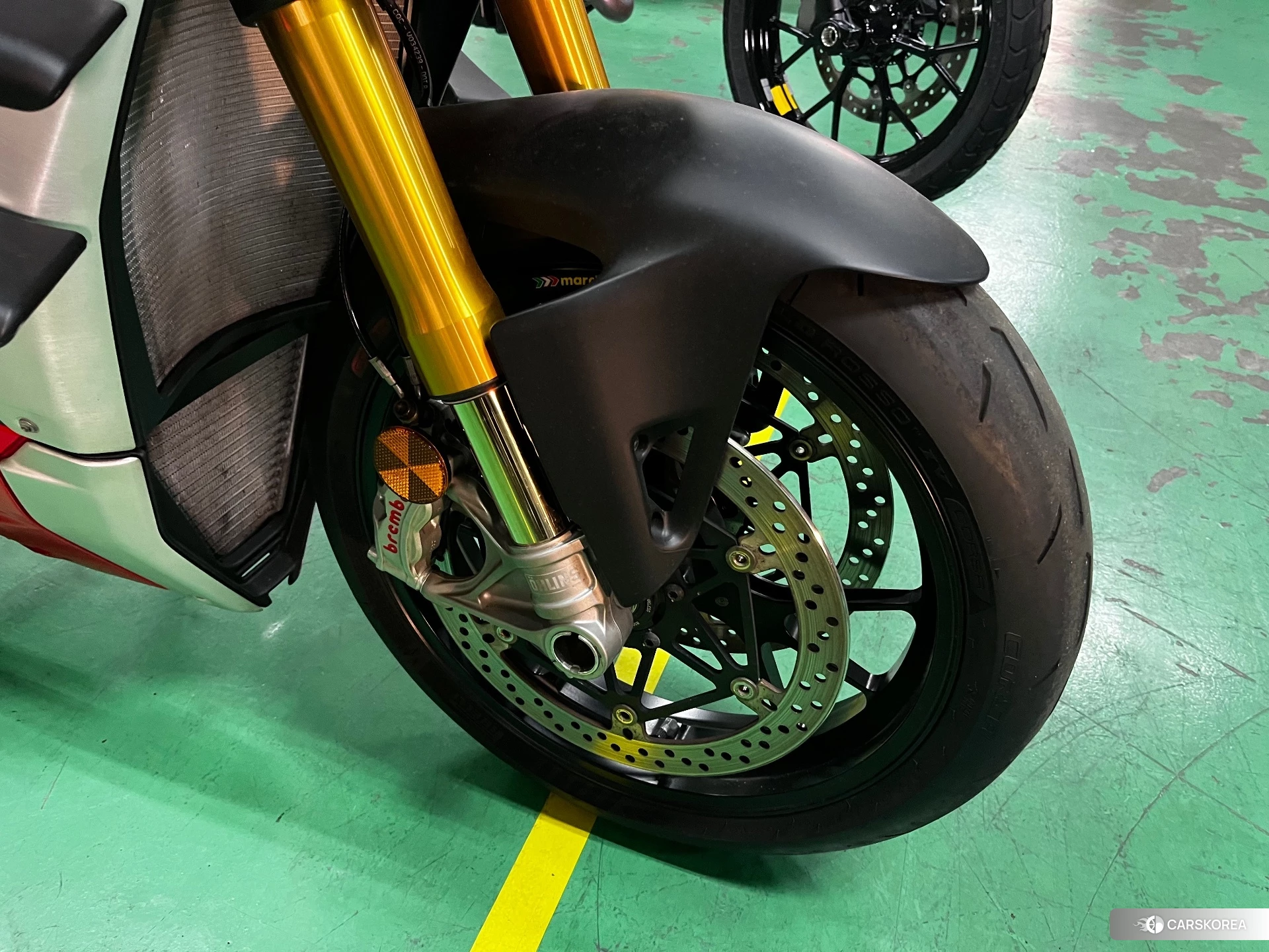 Ducati STREETFIGHTER V4 S id 4238034 из Японии 6
