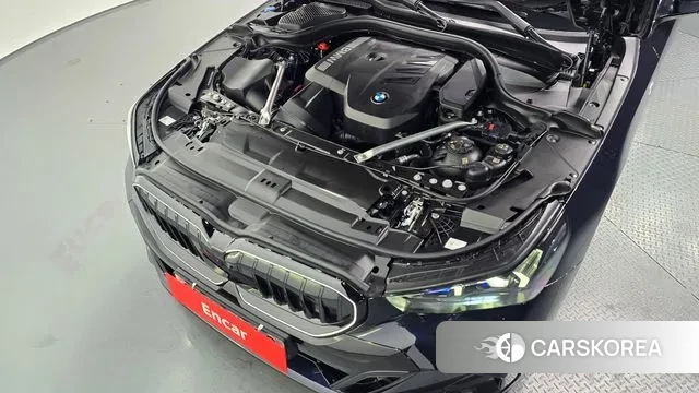 BMW 5 Series (G60) id 3585519 из Кореи 16