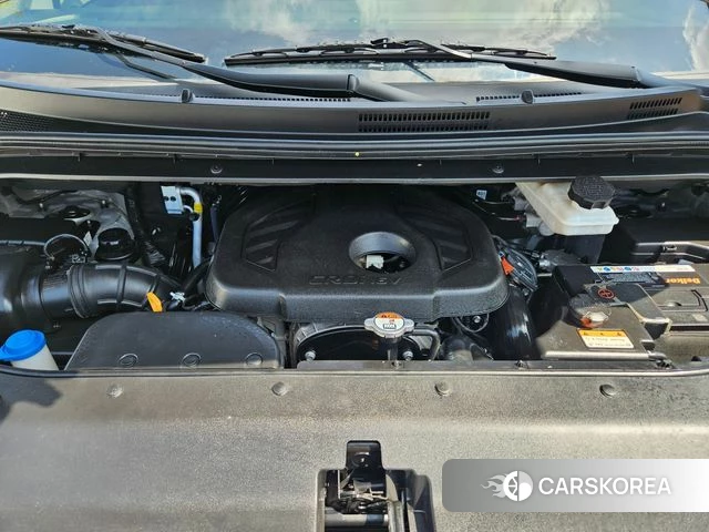 Hyundai The New Grand Starex id 4642158 из Кореи 12