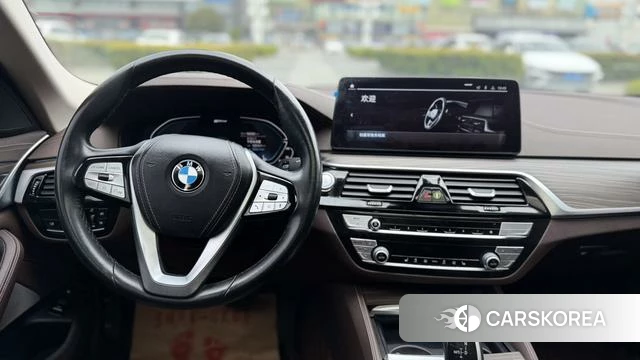 BMW 5 series PHEV id 4259302 из Китая 11