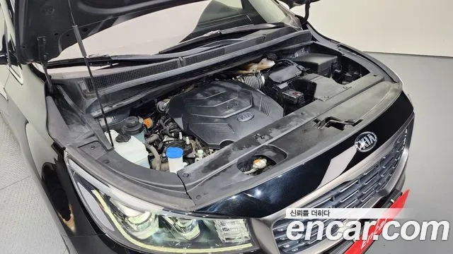 Kia The New Carnival id 2869971 из Кореи 16