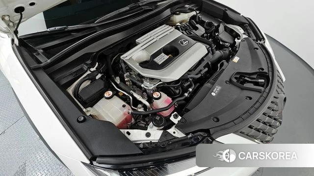 Lexus UX250h id 3845171 из Кореи 16