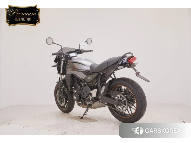 Kawasaki Z650RS id 4365444 из Японии 6