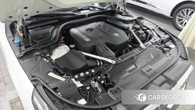 BMW 5 Series (G60) id 4584659 из Кореи 29