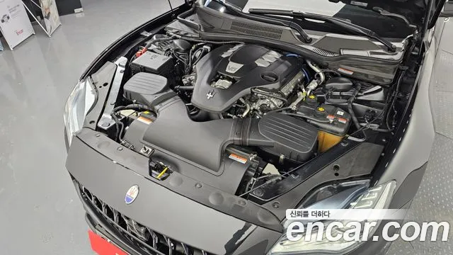 Maserati Quattroporte id 2756203 из Кореи 16