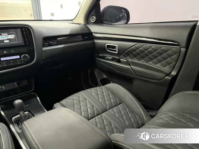 Mitsubishi  Outlander id 3890539 из Китая 14