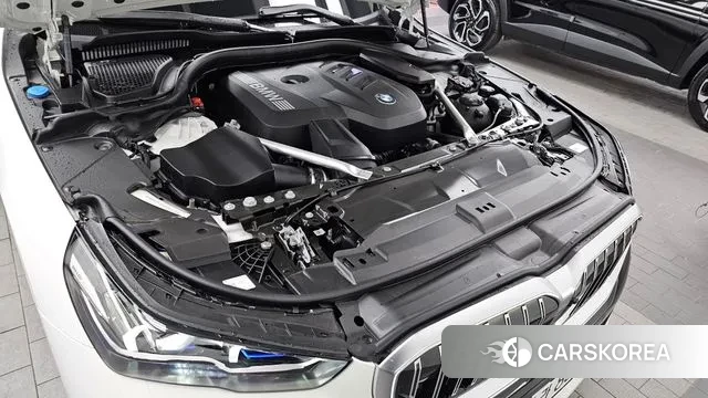 BMW 5 Series (G60) id 3775812 из Кореи 16