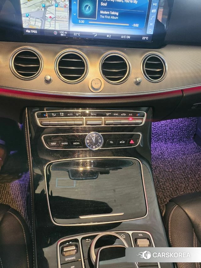 Mercedes-Benz E-Class W213 2018 Серый из Кореи, фото 6