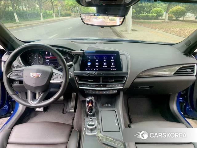 Cadillac CT5 id 4253919 из Китая 21