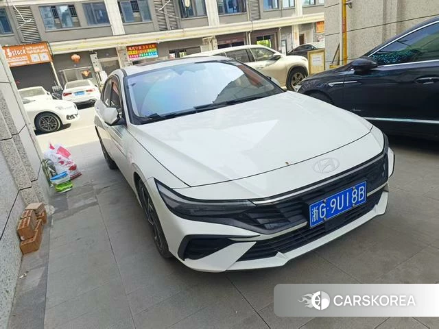 Hyundai Elantra 2024 Белый из Китая, фото 6