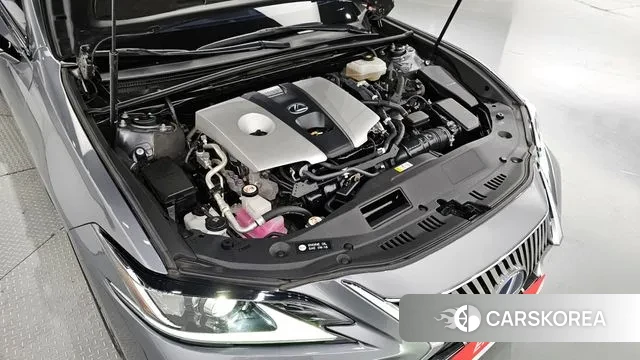 Lexus ES300h 7th generation id 3045402 из Кореи 16