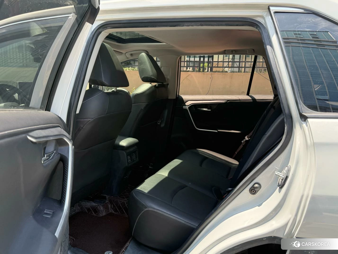 Toyota RAV4 Rongfang 2021 Белый из Китая, фото 6