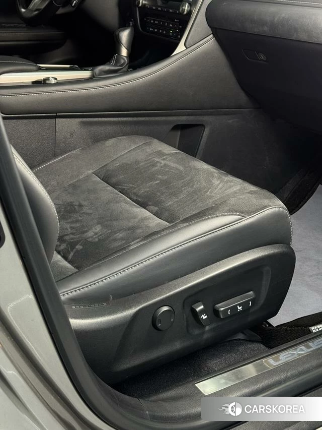 Lexus RX id 4262175 из Китая 21