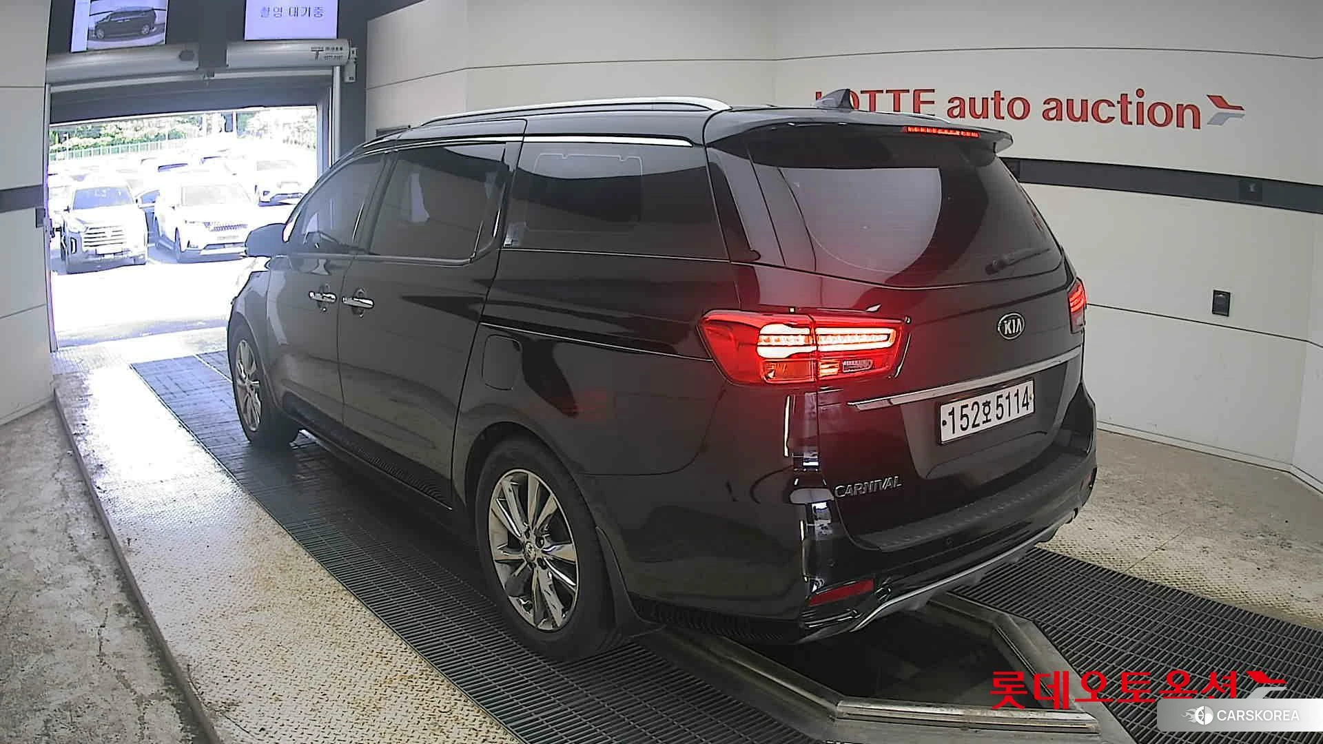 Kia Carnival id 4504366 из Кореи 33