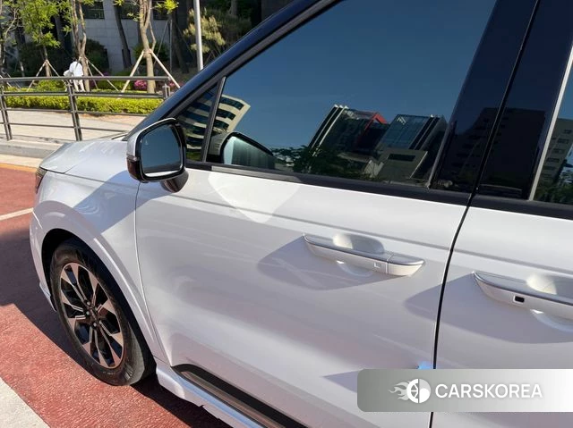 Kia Carnival 4th generation id 4231650 из Кореи 16