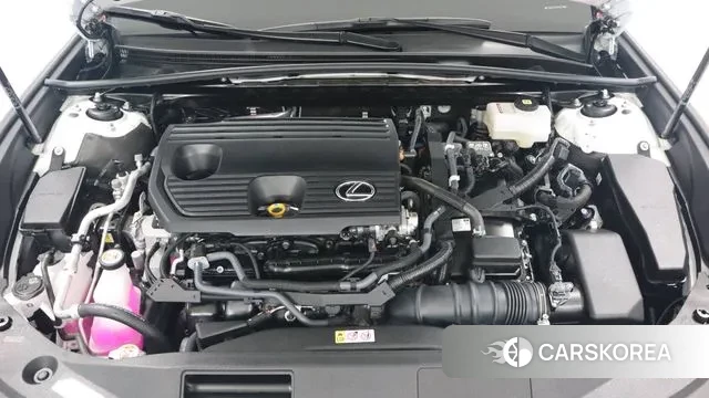 Lexus ES300h 7th generation id 3205647 из Кореи 13