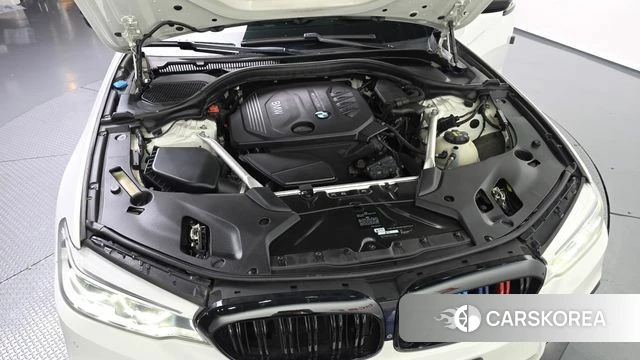 BMW 5 Series (G30) id 4703644 из Кореи 27