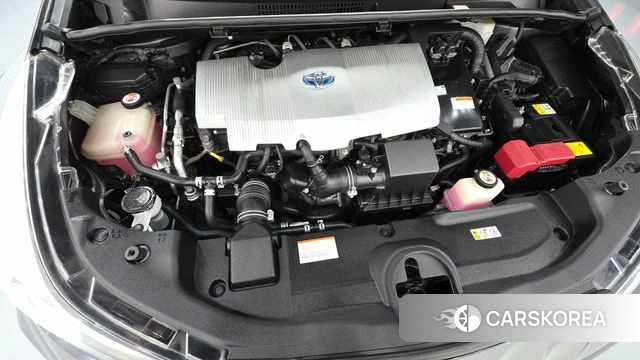 Toyota Prius 4th Generation id 4683987 из Кореи 16