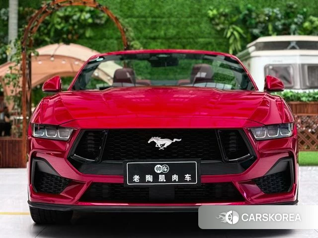 Ford Mustang 2025 Красный из Китая, фото 6