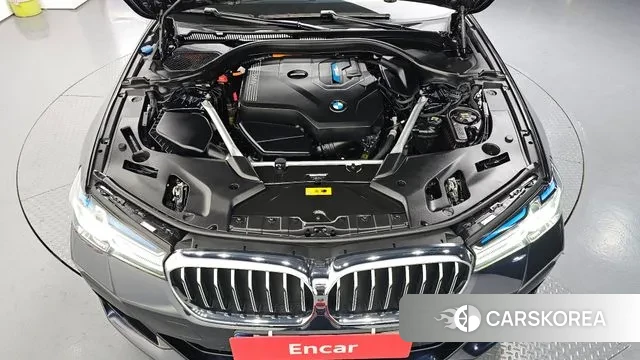 BMW 5 Series (G30) id 3551404 из Кореи 16