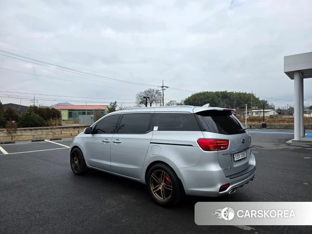 Kia The New Carnival id 4225469 из Кореи 16