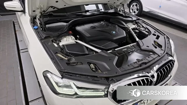 BMW 5 Series (G30) id 3160885 из Кореи 16