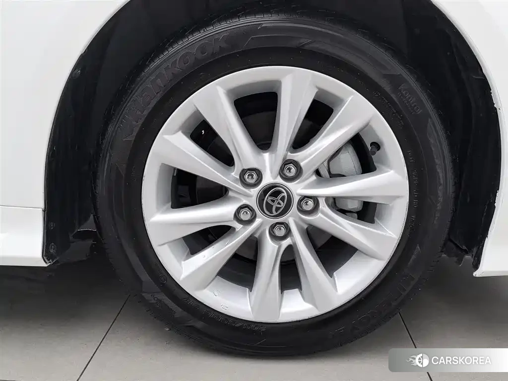 Toyota Corolla id 4545787 из Китая 20