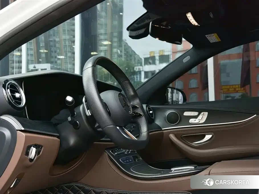 Mercedes-Benz E-Class id 4570743 из Китая 11